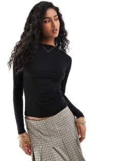 Brave Soul Long Sleeve Sculpt Top In Black For Women