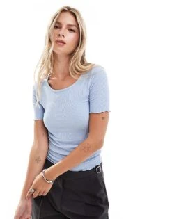 Brave Soul Basic 3/4 Sleeve Tshirt With Fluted Edge Hem In Blue For Women