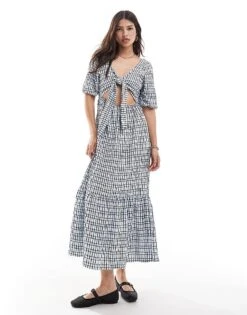 Brave Soul Seersucker Maxi Dress In Blue Gingham Print For Women