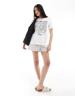 Brave Soul Jardin Des Fleurs Floral Print T-shirt In White For Women -Deals Modezzle Store 208156068 3